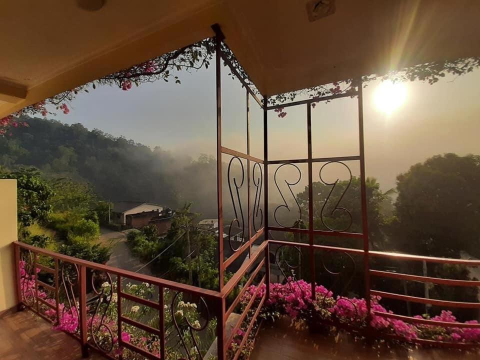 Nature Walk Resort Kandy Exterior photo