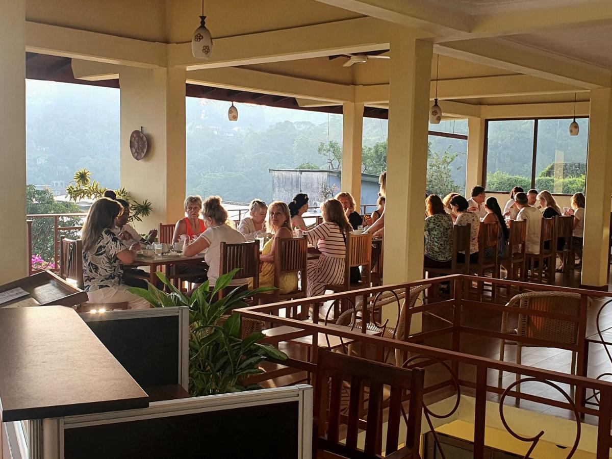 Nature Walk Resort Kandy Exterior photo