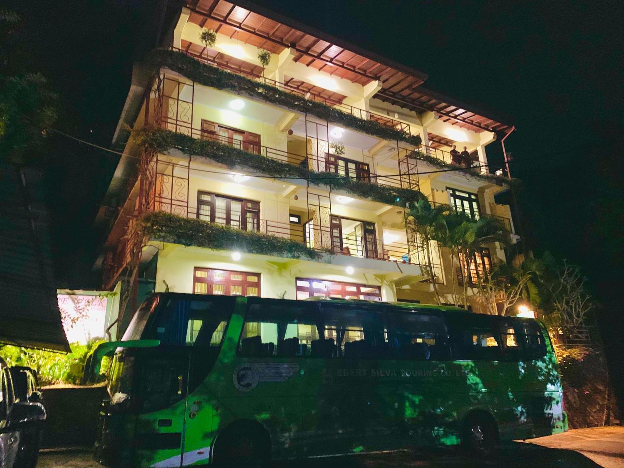 Nature Walk Resort Kandy Exterior photo
