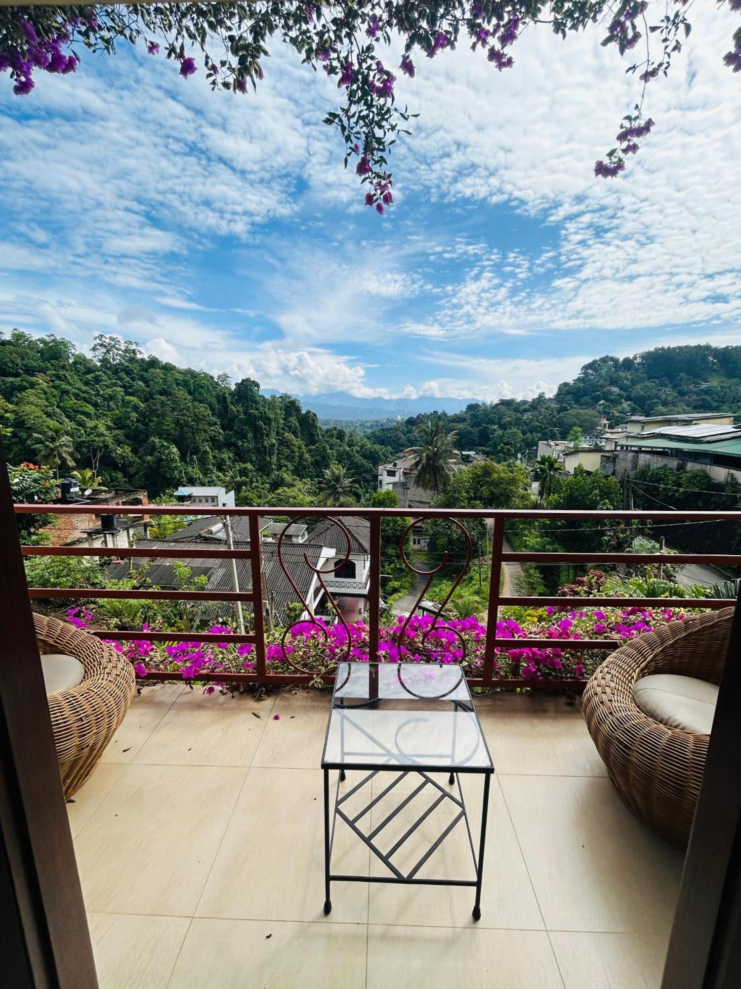 Nature Walk Resort Kandy Exterior photo