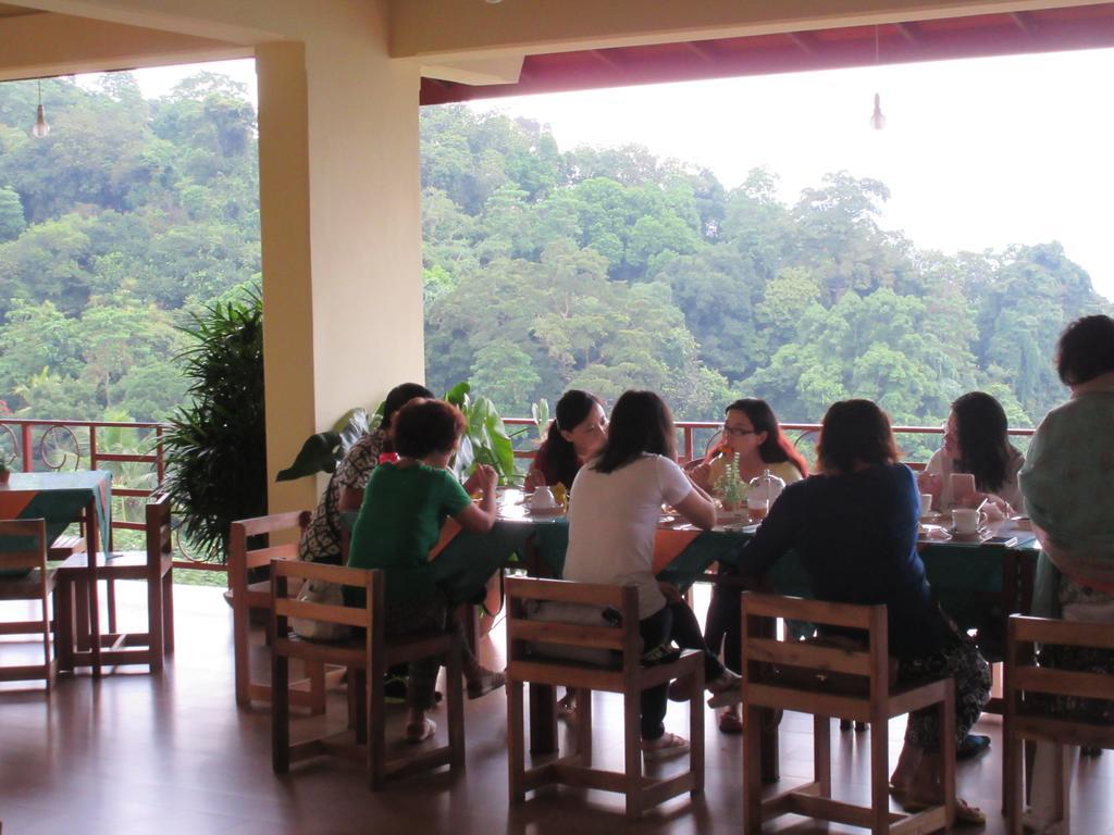 Nature Walk Resort Kandy Exterior photo