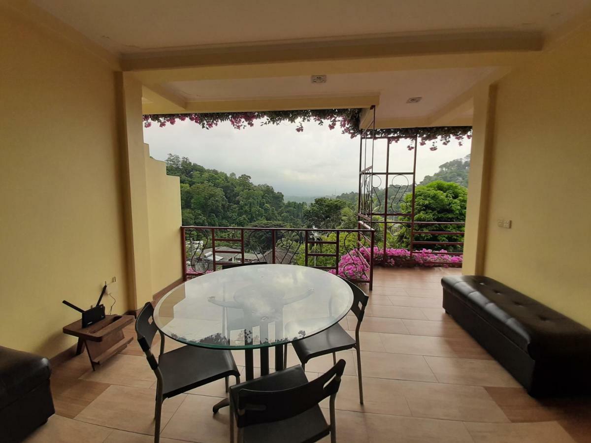 Nature Walk Resort Kandy Exterior photo